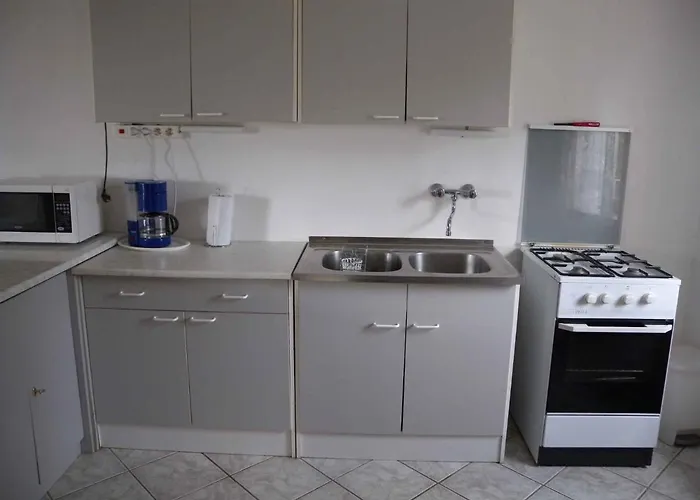 - Balaton 18288 בית נופש *