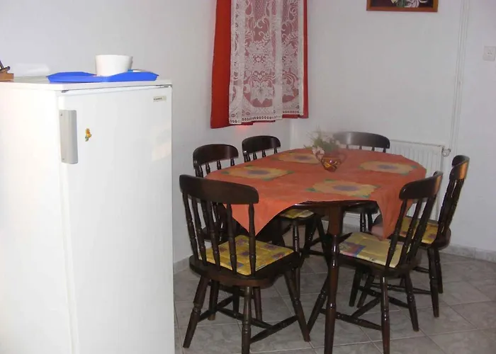 - Balaton 18288 בית נופש