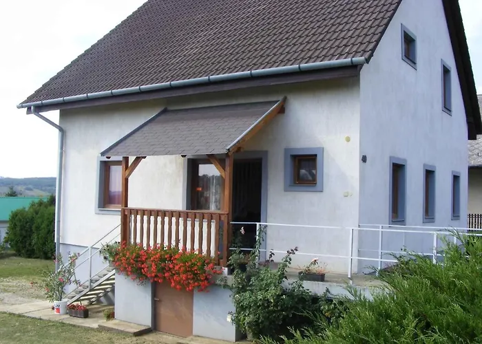 - Balaton 18288 בית נופש *